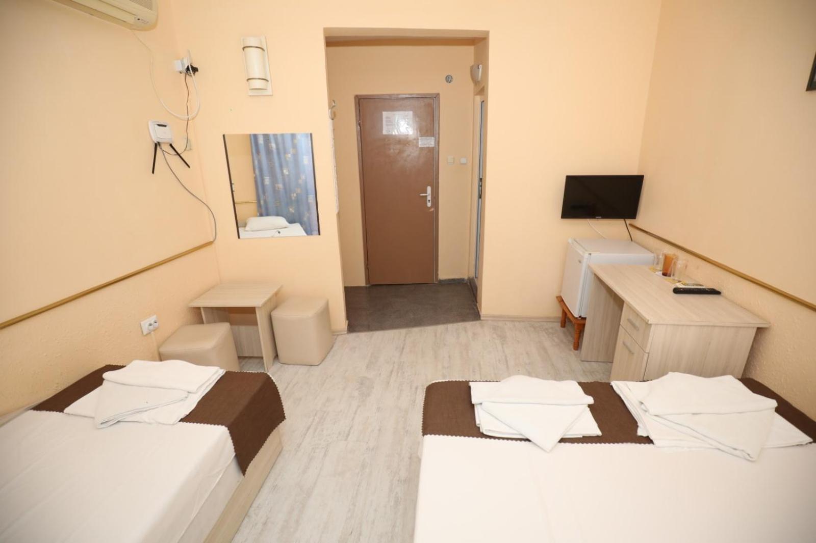 Family Hotel White House Pomorie Exterior foto